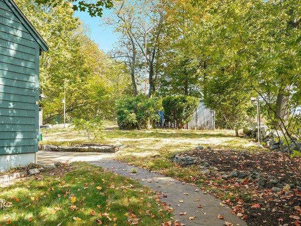 16 Sunnyside Road, Woburn MA 01801