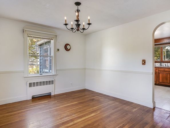 16 Sunnyside Road, Woburn MA 01801