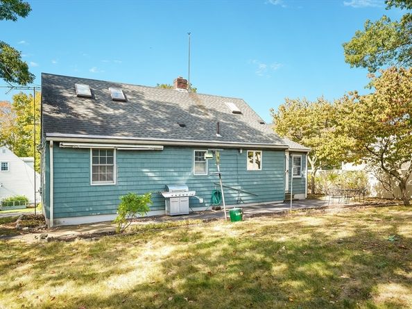 16 Sunnyside Road, Woburn MA 01801