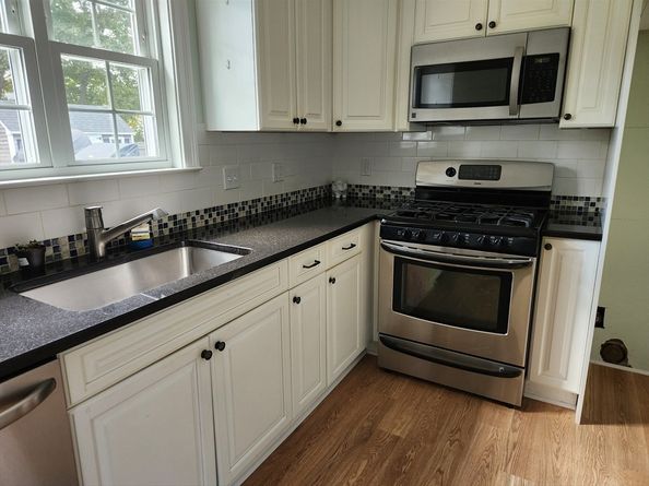 29 Rayburn Rd, Stoughton MA 02072
