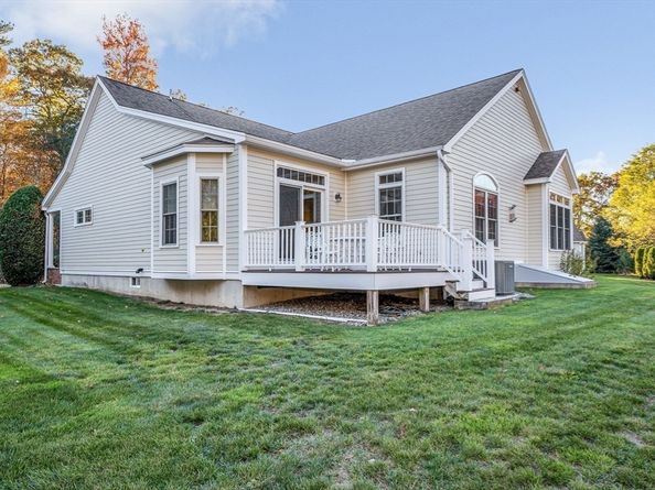141 Cortland Dr 141, North Andover MA 01845