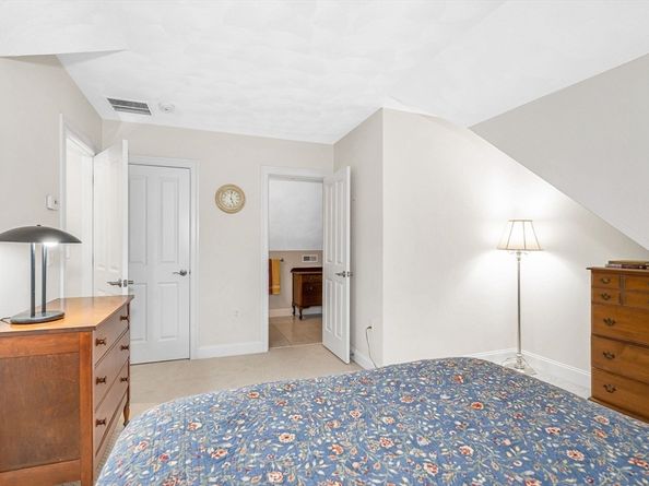141 Cortland Dr 141, North Andover MA 01845