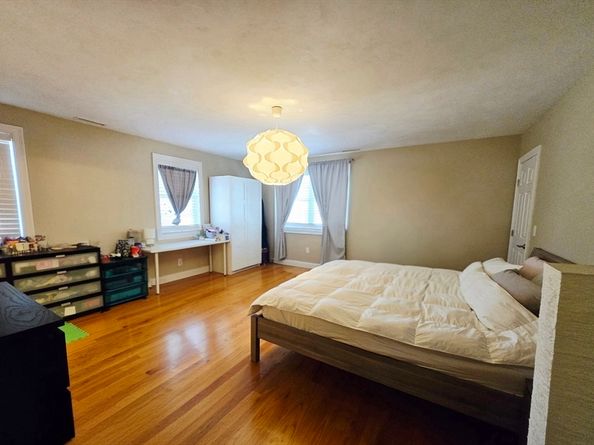 53 West St, Newton MA 02458