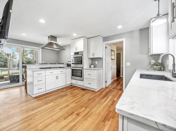 249 High St, Hingham MA 02043