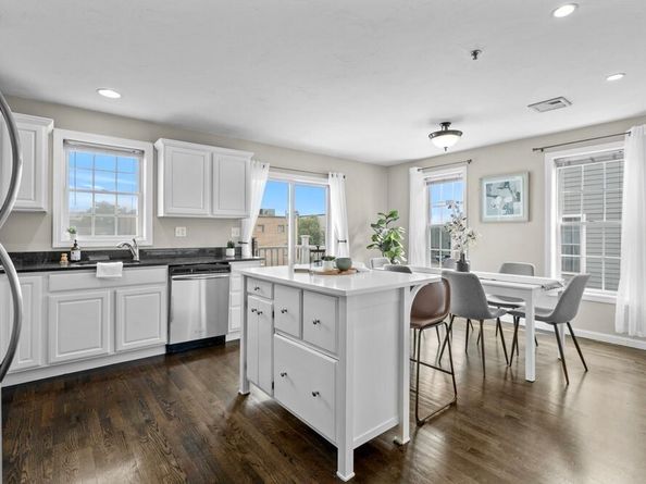 10 Saco St 4, Boston MA 02122