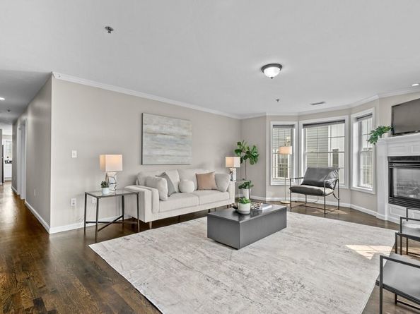 10 Saco St 4, Boston MA 02122