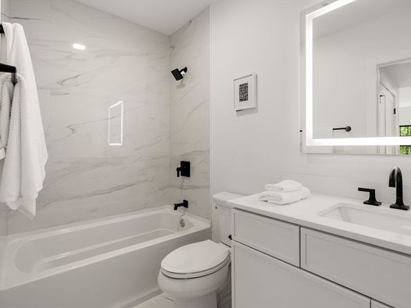 20 Audubon Way 310, Canton MA 02021