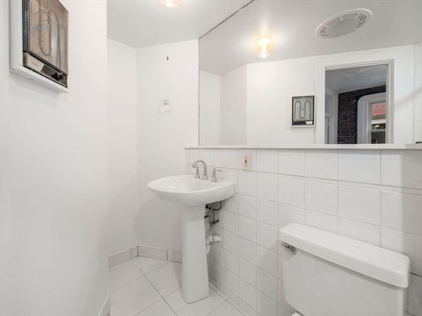 7 Unity St 3, Boston MA 02113