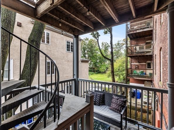 151 Longwood Avenue 1, Brookline MA 02446