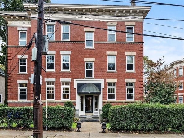 151 Longwood Avenue 1, Brookline MA 02446