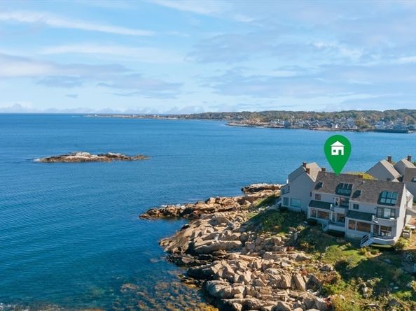 13 Rowe Pt 13, Rockport MA 01966