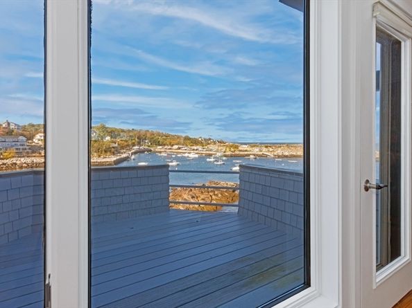 13 Rowe Pt 13, Rockport MA 01966