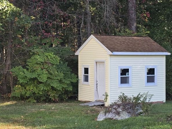 34 Emory St, Brockton MA 02301