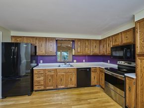 5 Cunningham Cir, Waltham MA 02453
