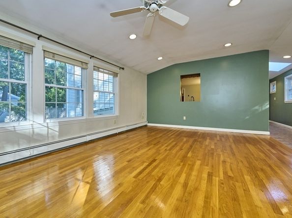5 Cunningham Cir, Waltham MA 02453