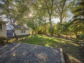 5 Cunningham Cir, Waltham MA 02453