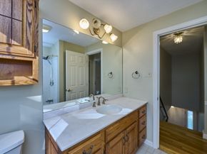 5 Cunningham Cir, Waltham MA 02453