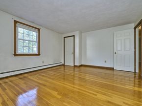 5 Cunningham Cir, Waltham MA 02453