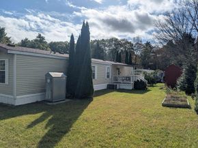 322 Poplar Ave, Sturbridge MA 01566
