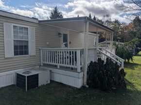 322 Poplar Ave, Sturbridge MA 01566