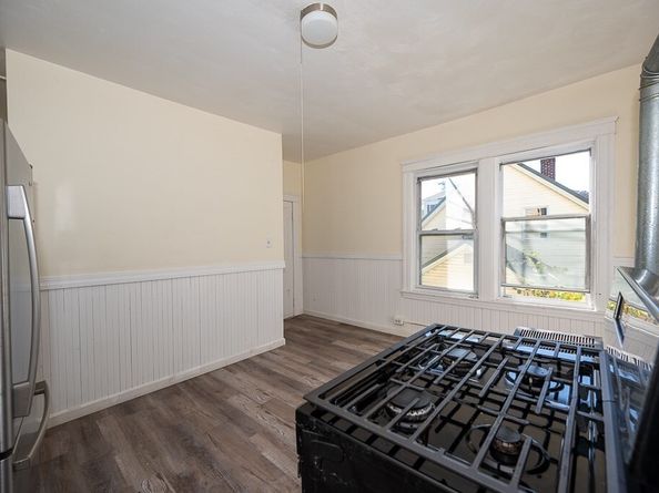 91 Fox St, Worcester MA 01604