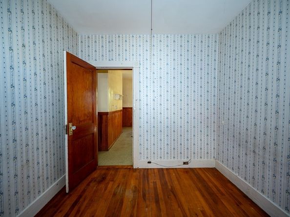 91 Fox St, Worcester MA 01604