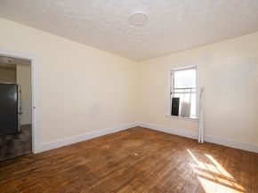 91 Fox St, Worcester MA 01604