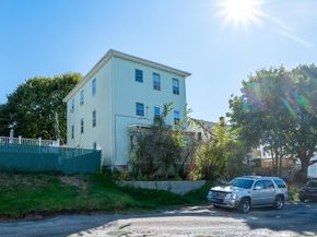 91 Fox St, Worcester MA 01604