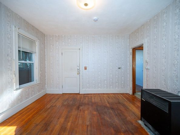91 Fox St, Worcester MA 01604