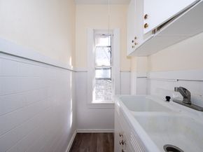 91 Fox St, Worcester MA 01604
