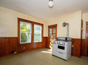 91 Fox St, Worcester MA 01604