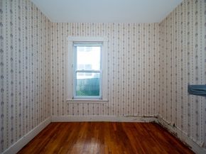 91 Fox St, Worcester MA 01604