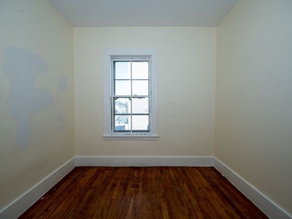 91 Fox St, Worcester MA 01604