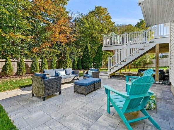 30 Lucey Dr, Newburyport MA 01950