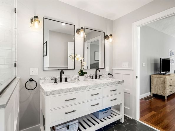 30 Lucey Dr, Newburyport MA 01950