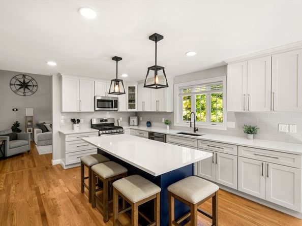 30 Lucey Dr, Newburyport MA 01950