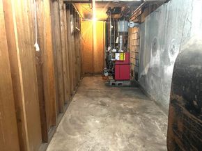 831 Providence Rd, Northbridge MA 01588