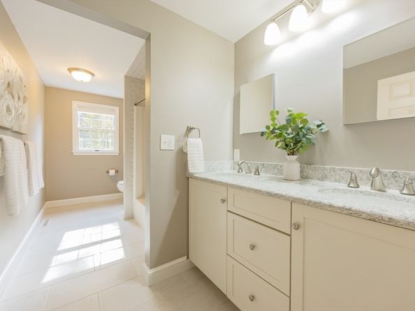 12 Spruce Way, Medfield MA 02052