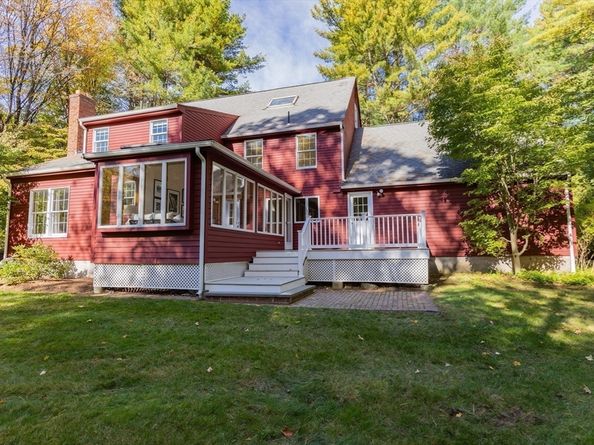 12 Spruce Way, Medfield MA 02052