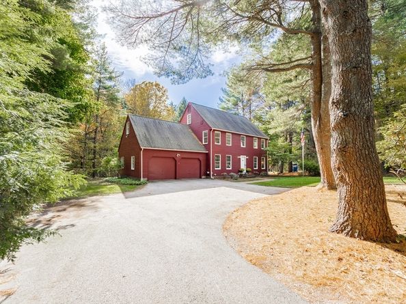 12 Spruce Way, Medfield MA 02052