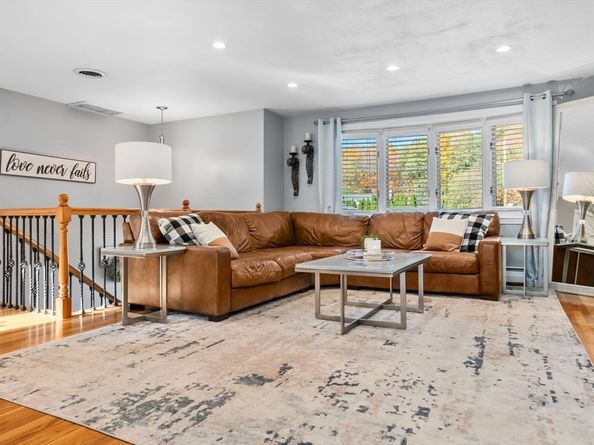 6 Susan Dr, Saugus MA 01906