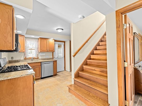 24 2nd Rd, Marshfield MA 02050