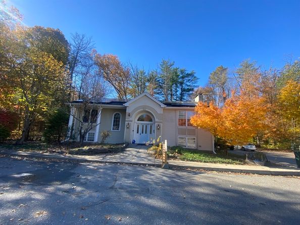 449 Berlin, Clinton MA 01510