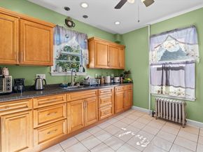 30 Adams St, Lynn MA 01902
