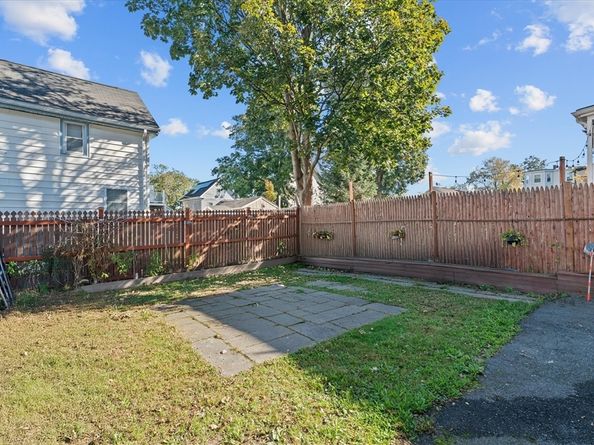 30 Adams St, Lynn MA 01902