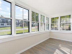 10 Corinne Pkwy, Middleboro MA 02346