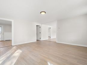 10 Corinne Pkwy, Middleboro MA 02346