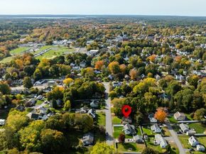 10 Corinne Pkwy, Middleboro MA 02346