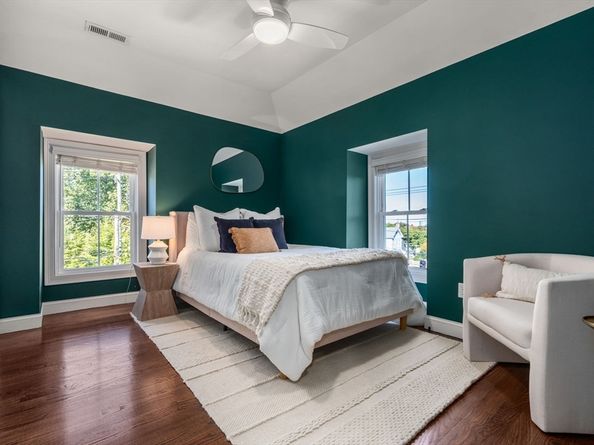 273 Metropolitan Ave 2, Boston MA 02131