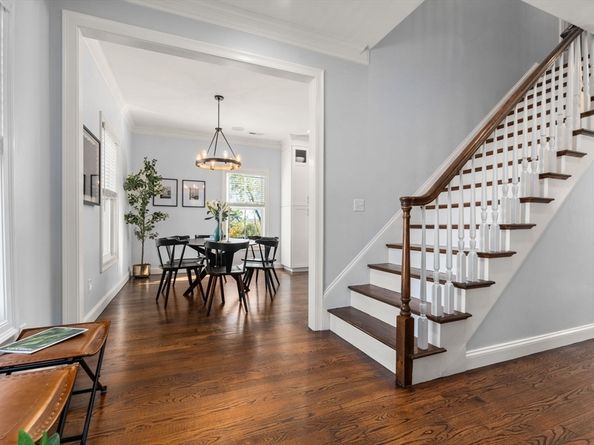 273 Metropolitan Ave 2, Boston MA 02131